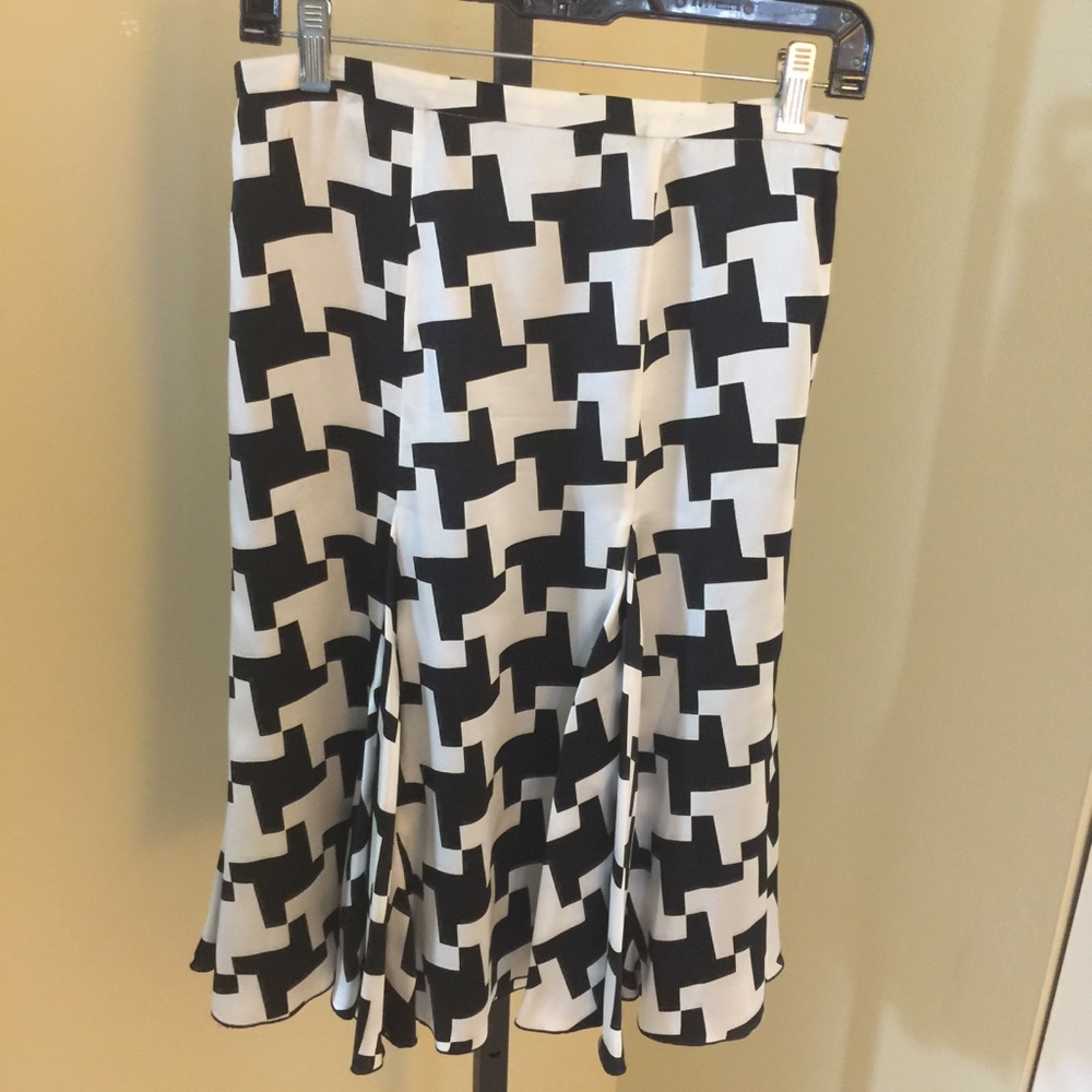 Black & White, Women’s Silk Skirt!